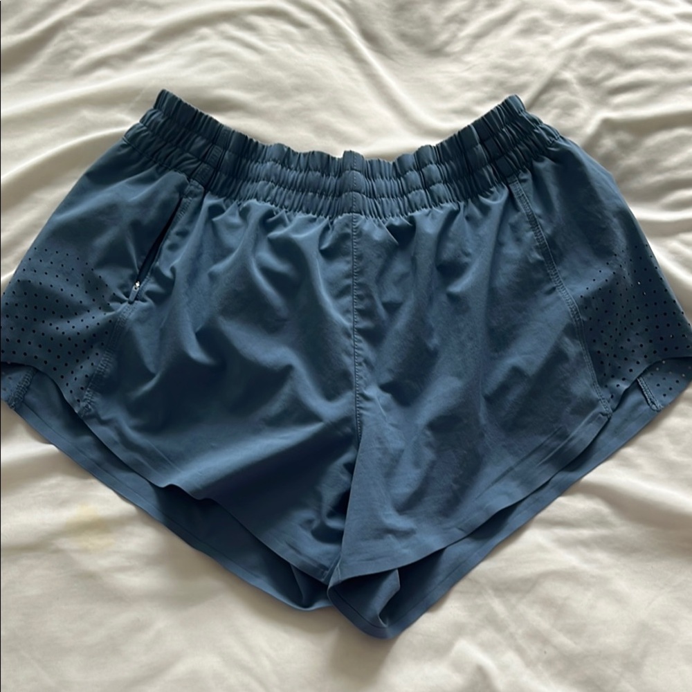 Athleta Hustle 3” Blue Athletic Shorts